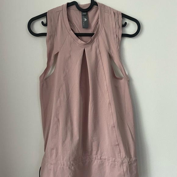 Stella McCartney workout top. - Picture 1 of 6